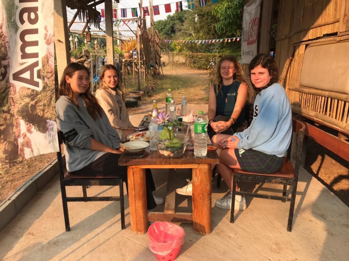 Amando_Tent Hotel Phayao Buitenkant foto